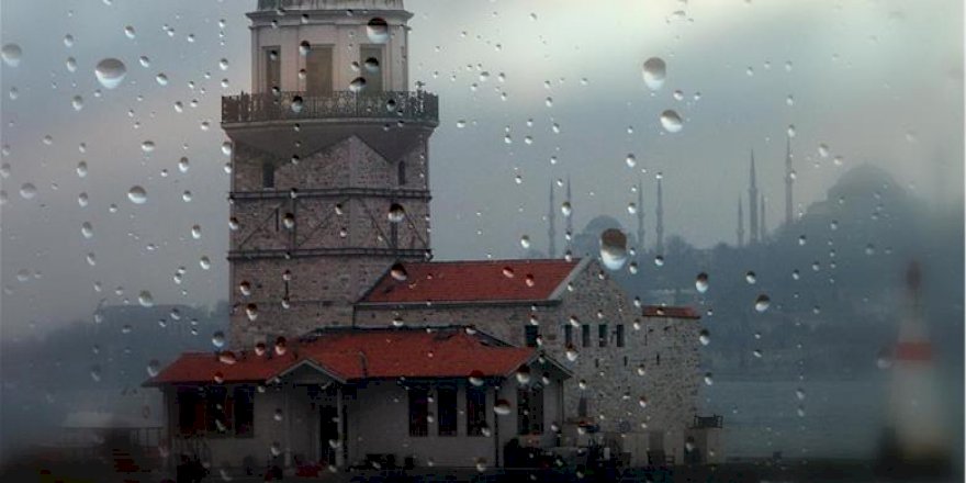 İSTANBUL’DA AKŞAMDAN İTİBAREN KUVVETLİ YAĞIŞ GEÇİŞLERİ BEKLENİYOR