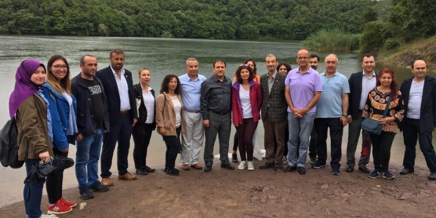 Beykoz’da iki gölete binlerce yavru sazan bırakıldı