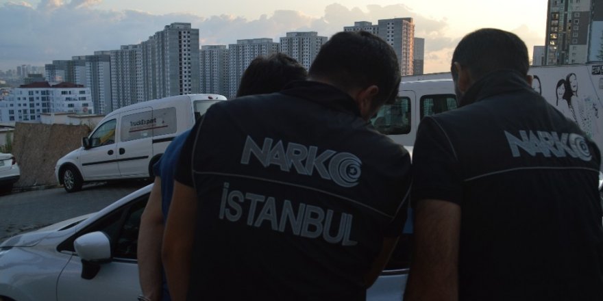 İstanbul'da Operasyon; 20 Kişi Gözaltına Alındı