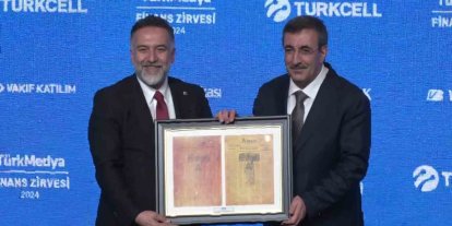 CUMHURBAŞKANI YARDIMCISI CEVDET YILMAZ: “ENFLASYONLA KARARLI BİR MÜCADELENİN İÇİNDEYİZ”