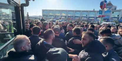 İBB’DEN OTOGAR’DAKİ FAİŞ ZAM PROTESTOSUNA MÜDAHALE