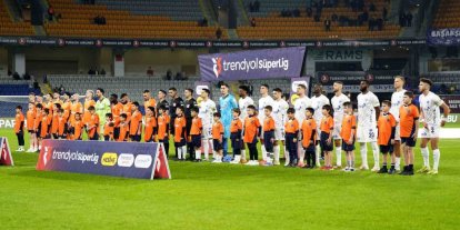 TRENDYOL SÜPER LİG: BAŞAKŞEHİR: 1 - KASIMPAŞA: 1 (MAÇ DEVAM EDİYOR)