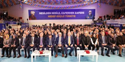 AK PARTİ SULTANBEYLİ 8. İLÇE KONGRESİ COŞKUYLA GERÇEKLEŞTİRİLDİ