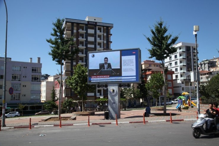 Kartal Belediye Meclis toplantısı, YouTube’dan ve LED bilgi ekranlarından canlı yayınlandı