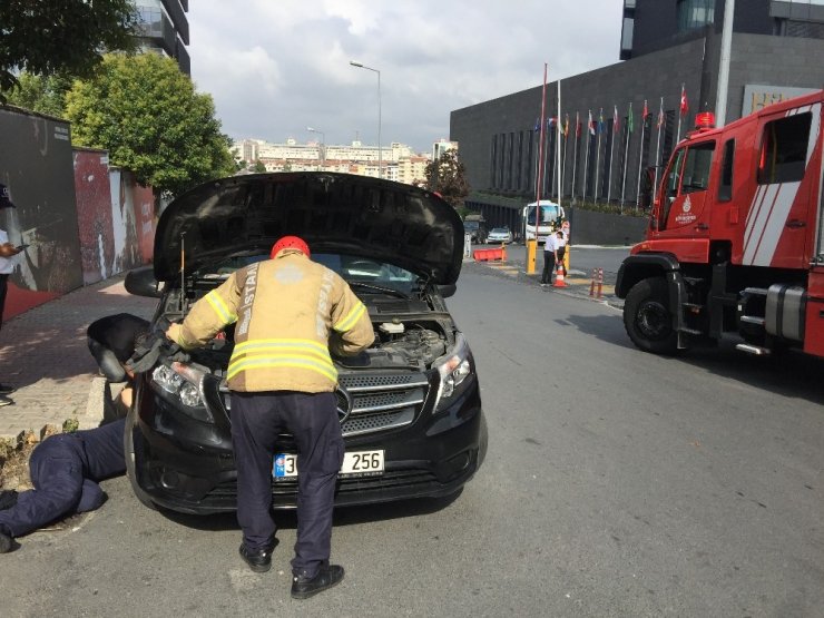 İnatçı yavru kedi itfaiye ekiplerine zor anlar yaşattı