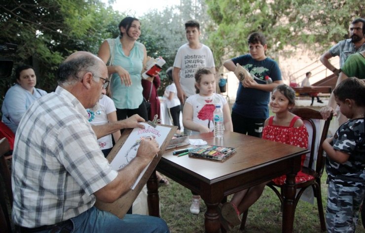 Kartal’da düzenlenen Masal Festivali yoğun katılımla sona erdi