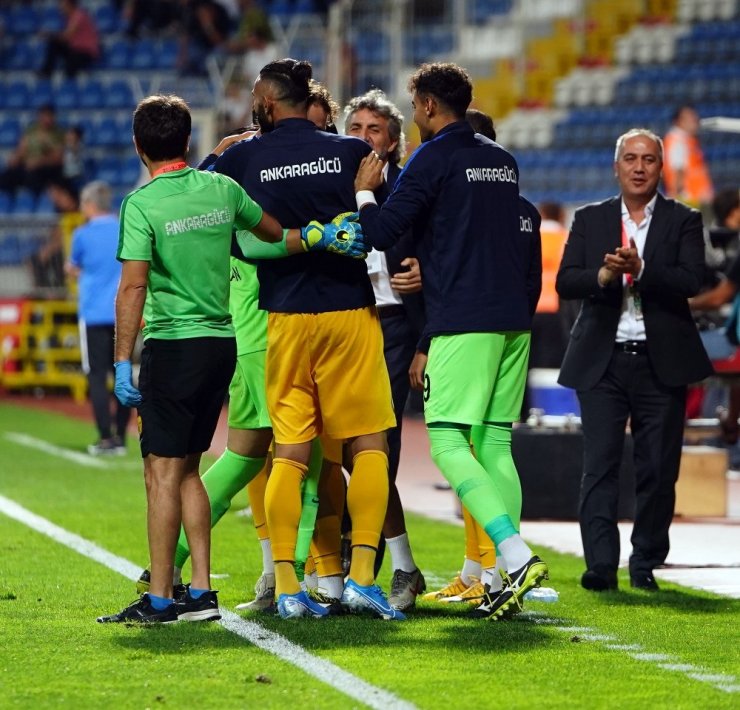 Süper Lig: Kasımpaşa: 0 - Ankaragücü: 1 (ilk yarı)