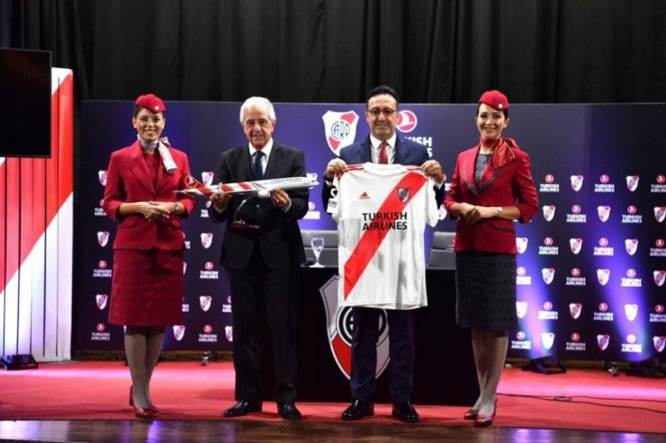 THY, River Plate sponsor oldu