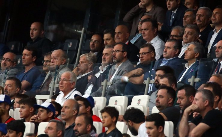 Bakan Kasapoğlu Beşiktaş Park’ta