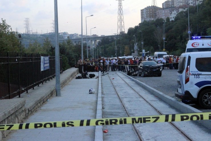 Kağıthane’de motosiklet ile otomobil çarpıştı: 1 ölü, 1 yaralı