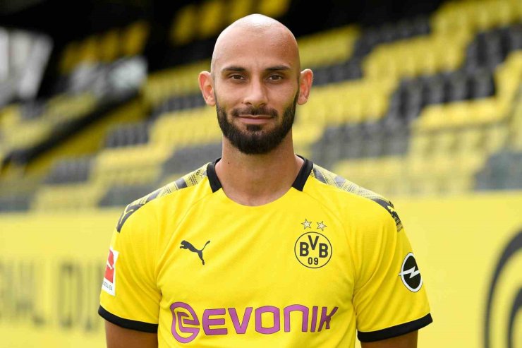 ÖMER TOPRAK FUTBOLA VEDA ETTİ