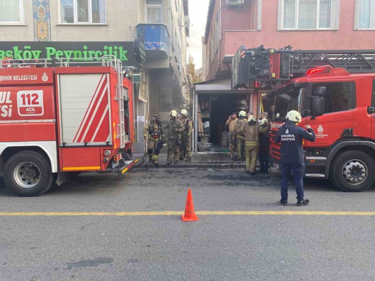 ÜMRANİYE’DE MARANGOZ ATÖLYESİNDE YANGIN