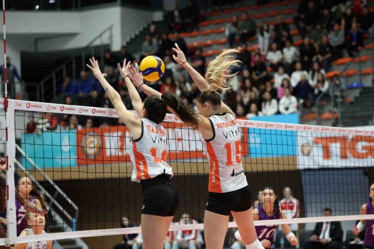 ZİRVENİN YENİ SAHİBİ ECZACIBAŞI DYNAVİT