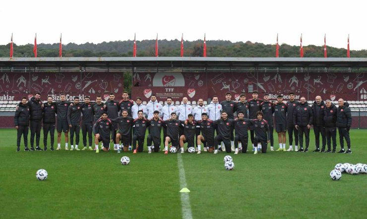 ÜMİT MİLLİ FUTBOL TAKIMI, SIRBİSTAN MAÇI HAZIRLIKLARINI TAMAMLADI