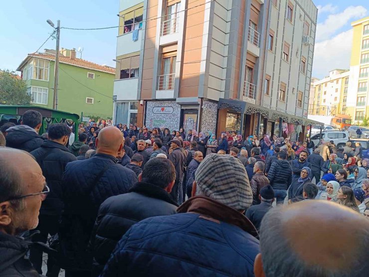 PENDİK’TE SEVGİLİSİ TARAFINDAN ÖLDÜRÜLEN KADIN TOPRAĞA VERİLDİ