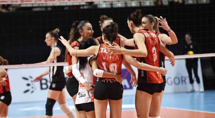 SULTANLAR LİGİ: BEŞİKTAŞ: 1 - ECZACIBAŞI DYNAVİT: 3