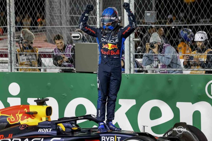 FORMULA 1’DE MAX VERSTAPPEN ÜST ÜSTE 4. KEZ ŞAMPİYON