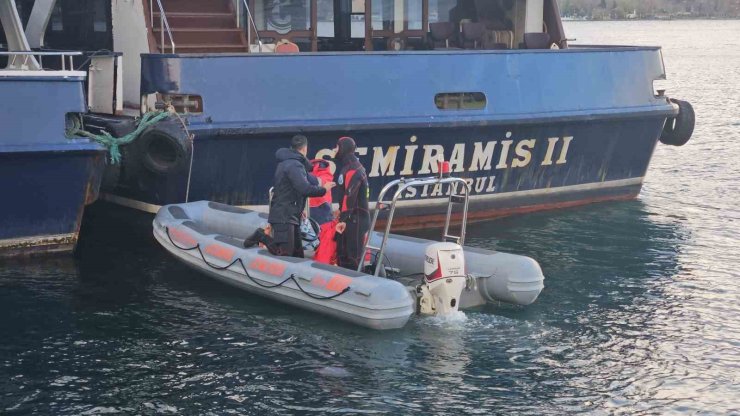 RUMELİ HİSARI’NDA BALIK TUTAN 2 ARKADAŞ DENİZE DÜŞÜP KAYBOLDU