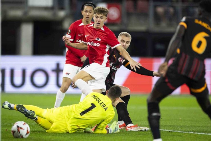 UEFA AVRUPA LİGİ: AZ ALKMAAR: 1 - GALATASARAY: 1 (İLK YARI)