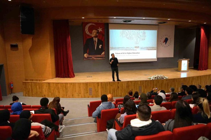 AKADEMİDE YAPAY ZEKÂNIN ROLÜ ‘FUTURE OF AI İN HİGHER EDUCATİON’DA KONUŞULDU