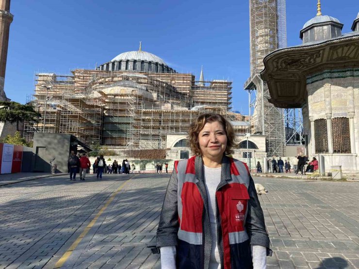 AYASOFYA’DA DEV İSKELE KURULDU: BİN 500 YILLIK CAMİ NİTELİKSİZ SIVALARDAN ARINDIRILACAK