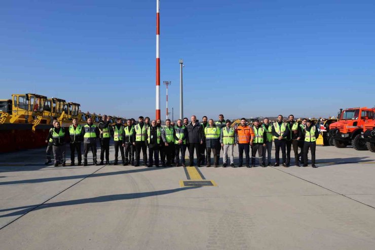 İSTANBUL HAVALİMANI’NDA KIŞ HAZIRLIKLARINI TAMAMLADI