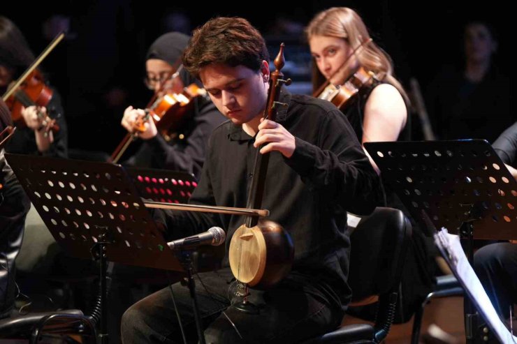 ÜMRANİYE MÜZİK AKADEMİSİ ÖĞRENCİLERİNDEN MUHTEŞEM PERFORMANS