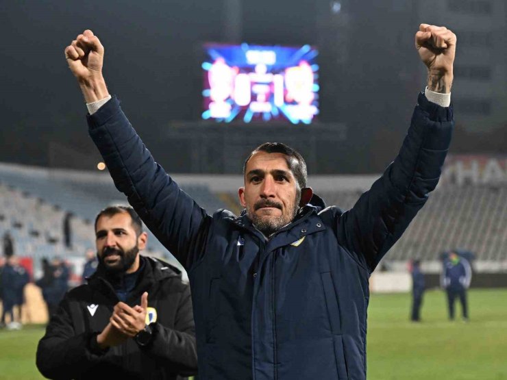 MEHMET TOPAL, PETROLUL PLOİEŞTİ’DEKİ TEKNİK DİREKTÖRLÜK GÖREVİNDEN AYRILDI