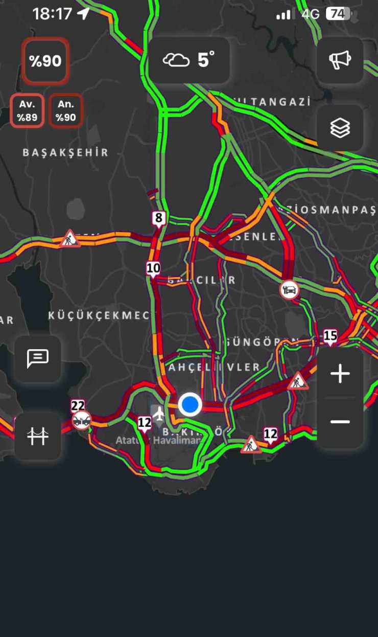 İSTANBUL’DA MESAİNİN SON GÜNÜNDE TRAFİK YÜZDE 90 OLDU