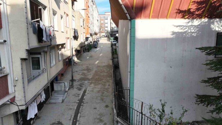 ESENYURT BELEDİYESİNDEN BİR REKOR DAHA:2 AYDA 34 BİN METREKARE PARKE YOL