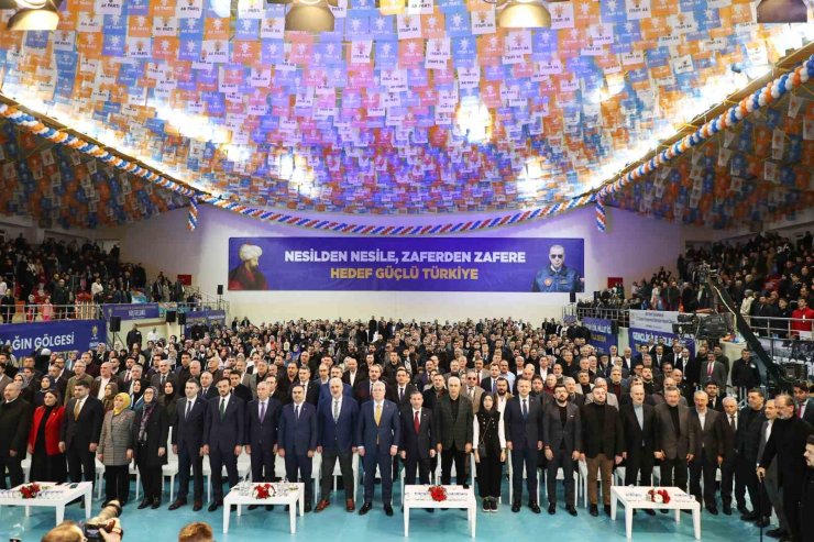 AK PARTİ SULTANBEYLİ 8. İLÇE KONGRESİ COŞKUYLA GERÇEKLEŞTİRİLDİ