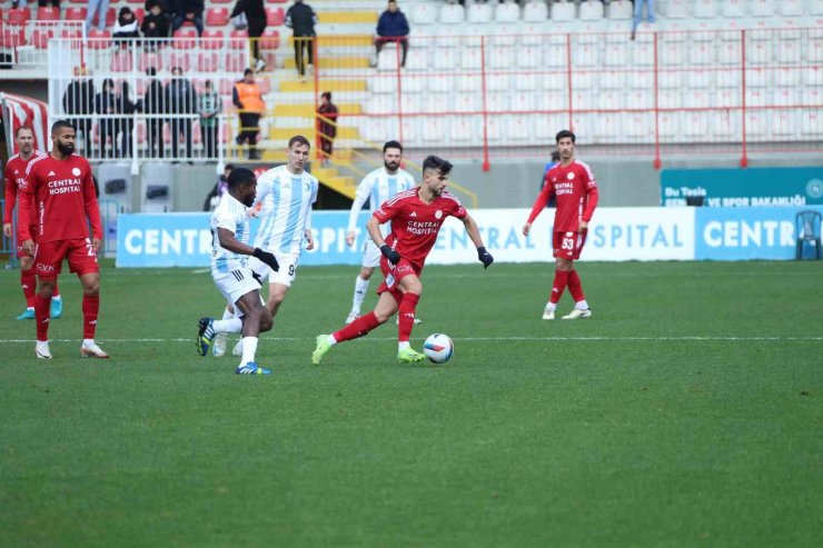 TRENDYOL 1. LİG: ÜMRANİYESPOR: 0 - ERZURUMSPOR FK: 0