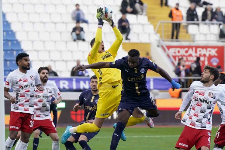 TRENDYOL SÜPER LİG: KASIMPAŞA: 2 - GAZİANTEP FK: 2 (MAÇ SONUCU)