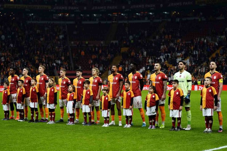 ZİRAAT TÜRKİYE KUPASI: GALATASARAY: 0 - BAŞAKŞEHİR: 0 (MAÇ DEVAM EDİYOR)