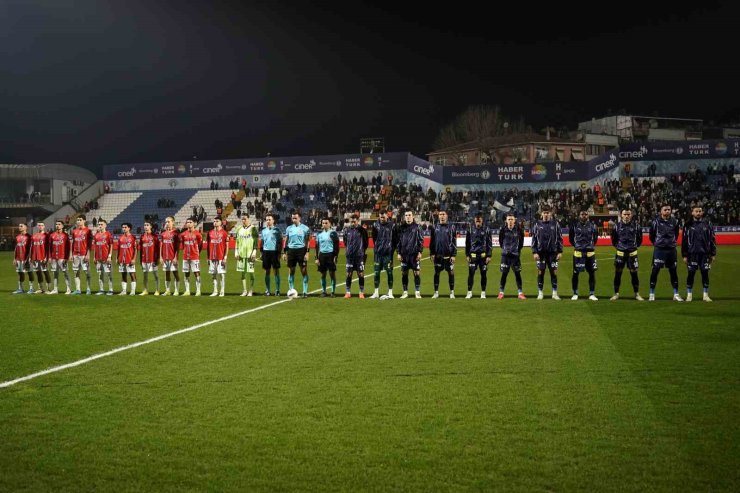 ZİRAAT TÜRKİYE KUPASI: KASIMPAŞA: 0 - FENERBAHÇE: 1 (MAÇ DEVAM EDİYOR)