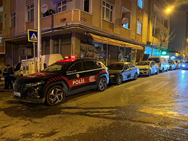 KÜÇÜKÇEKMECE’DE CADDE ORTASINDA SİLAHLI SALDIRI: 1 YARALI