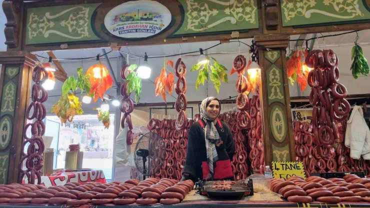 KAĞITHANE’DE KARS, ARDAHAN VE IĞDIR’IN TANITIM RÜZGARI ESİYOR